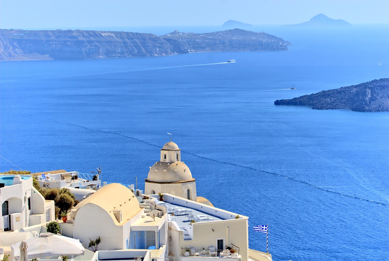 Conoce Santorini con Royal Caribbean